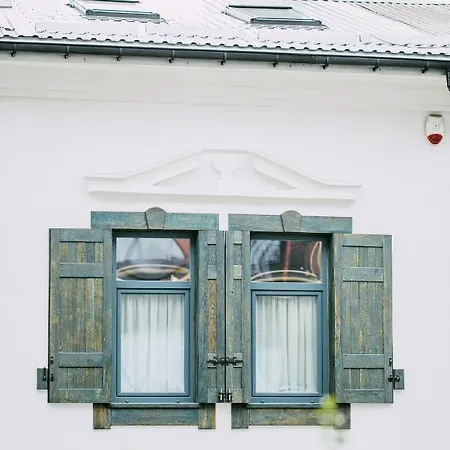 Apartment 1894